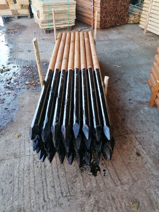 Słupki ogrodzeniowe impreg. Fi 8x250cm + smołowane