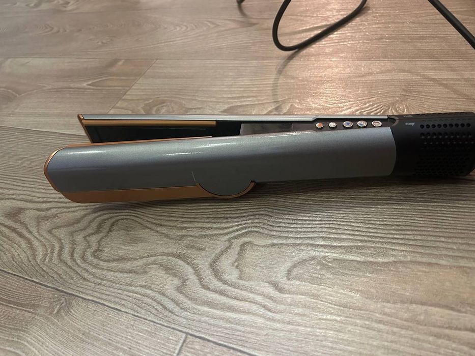 Dyson Airstrait/фен Дайсон