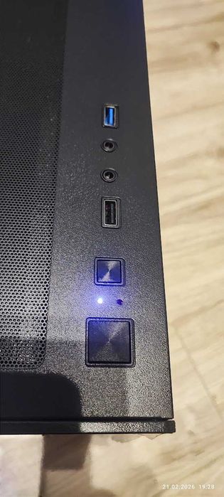 Komputer gamingowy XEON 6/12 • 32GB RAM • 8GB GPU • OBUDOWA RGB +Win11