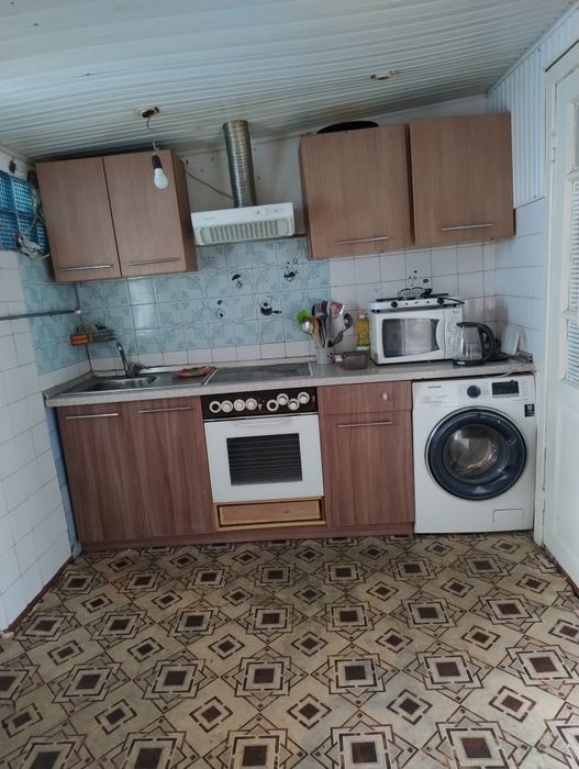 Продам пол дома на Совхозе