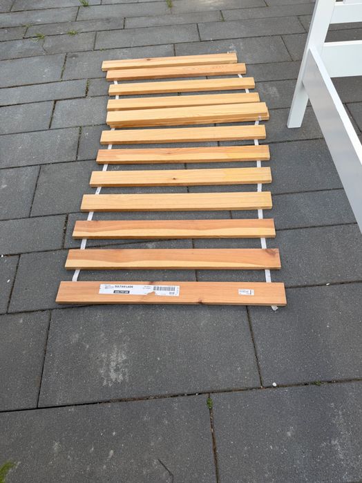 Łóżeczko dziecięce z materacem