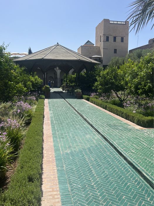 Jardinagem, limpeza de terrenos e corte de árvores