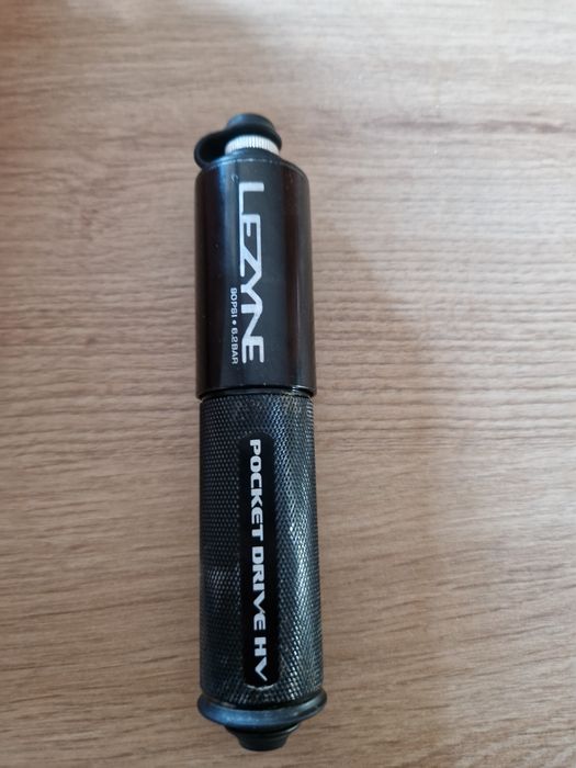 Pompka rowerowa Lezyne Pocket Drive mała