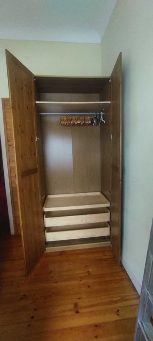 Roupeiro IKEA PAX 2 Portas cor carvalho