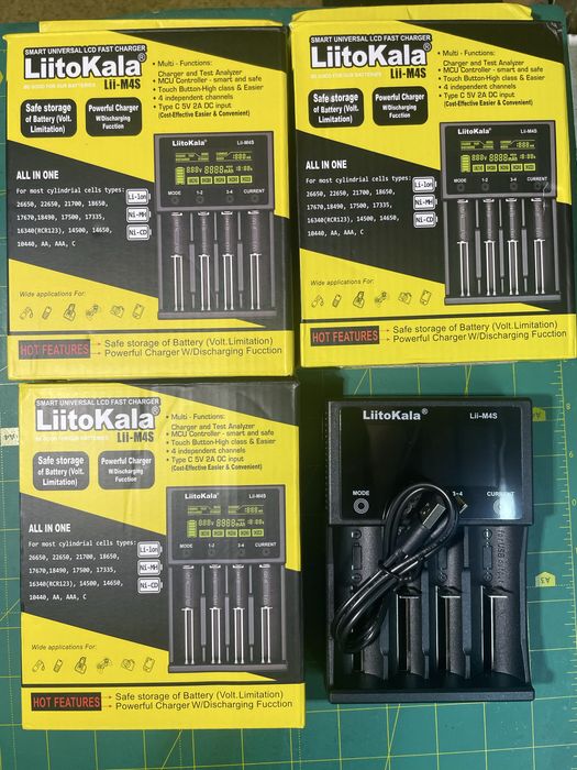 LiitoKala Lii-M4S блок питания в комплекте не идет