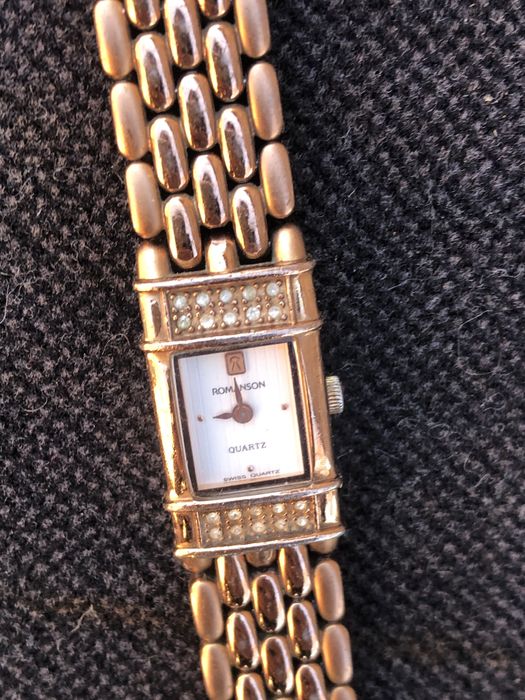 Годинник Romanson ідеал.