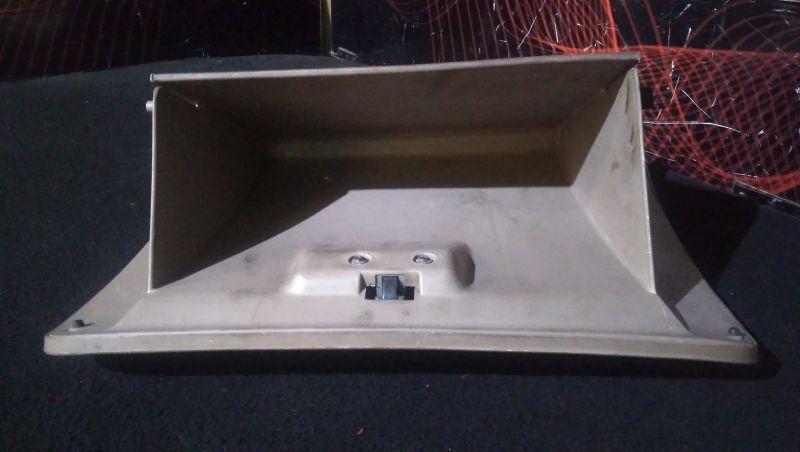 Porta Luvas Kia Carnival I (Up)
