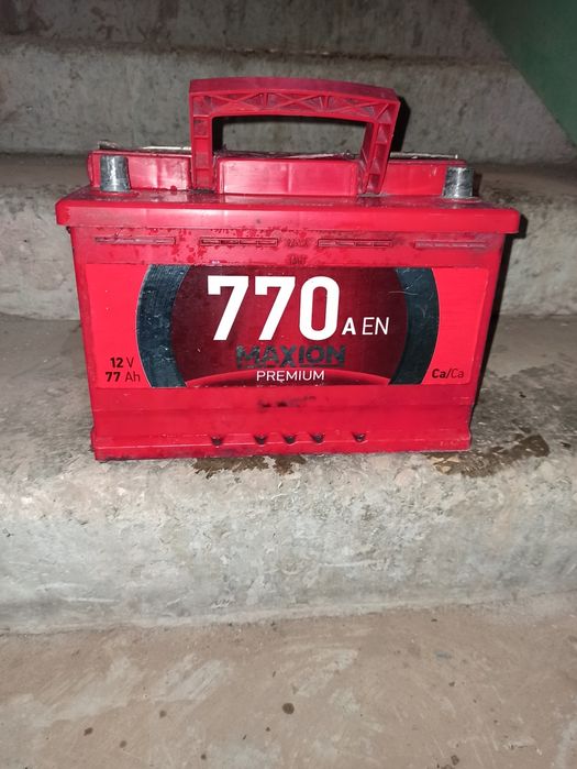 Аккумулятор автомобильный отличное состояние
