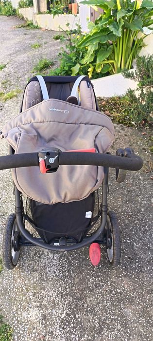 Carrinho de bebe confort