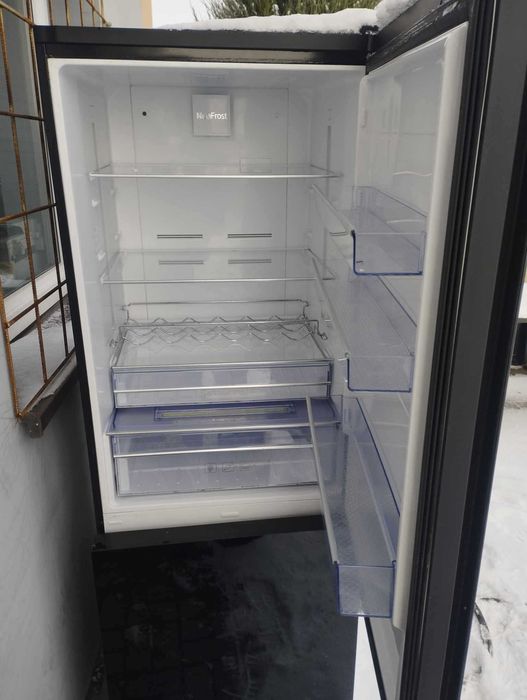 Lodówka zamrażalka Beko k70520neg na części