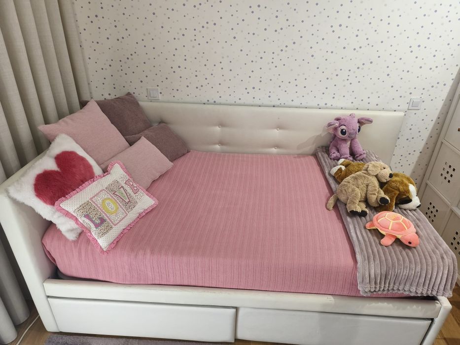 Cama Solteiro com arrumação
