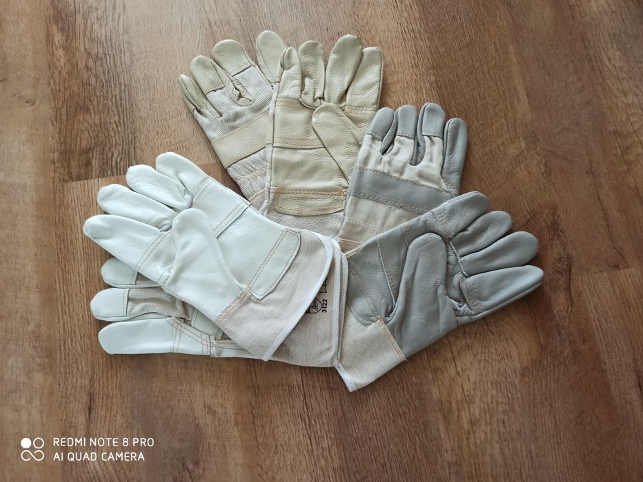 Рабочие перчатки