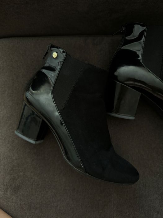 Жіночі ботильйони Calvin Klein