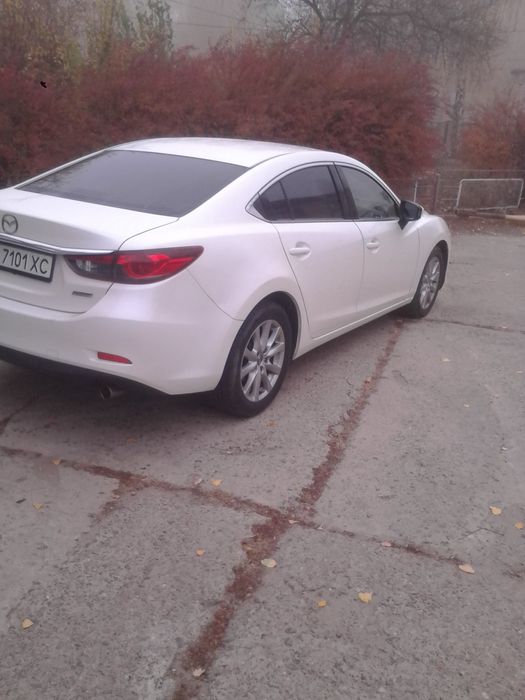 Продам мазду 6...