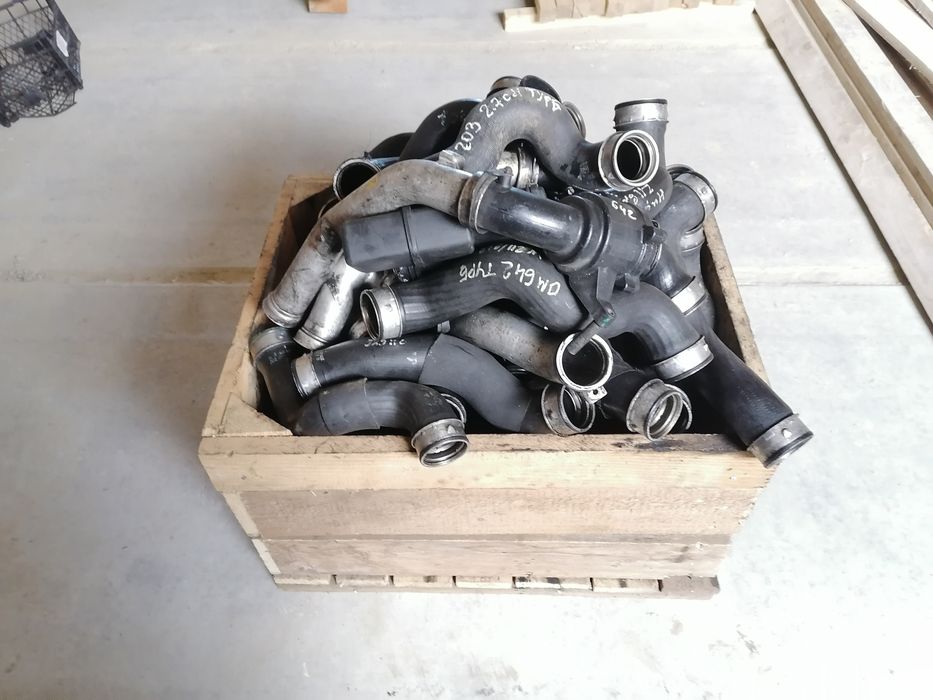 Патрубок інтеркулера Мерседес w203 204 209 210 211 219 212 220 221 164