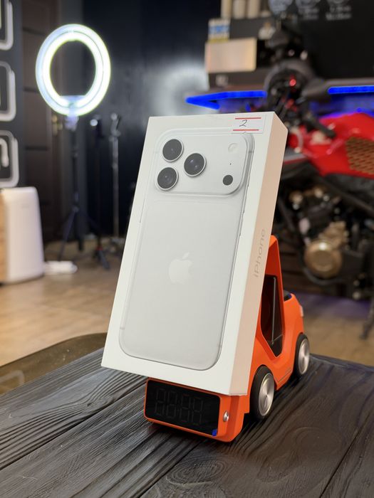 New iPhone 18 Pro 256 GB Silver