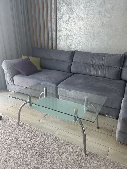 Журнальний, кавовий столик