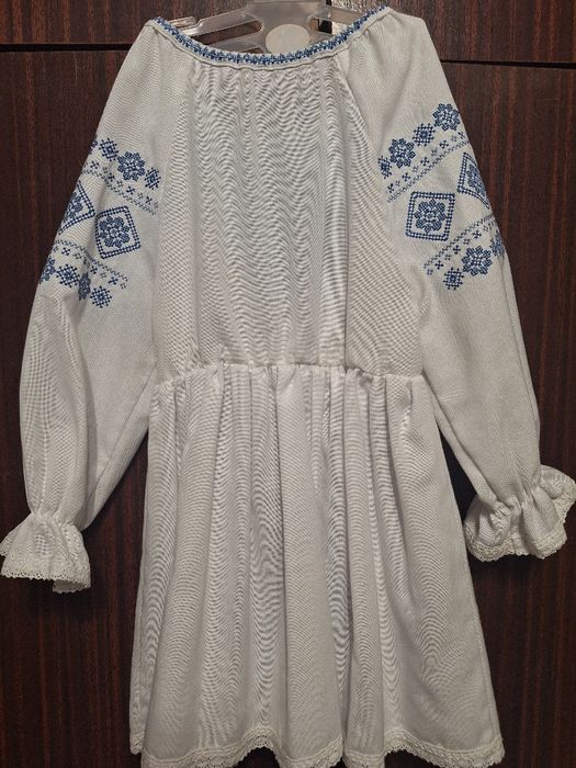 Вишите плаття для дівчинки