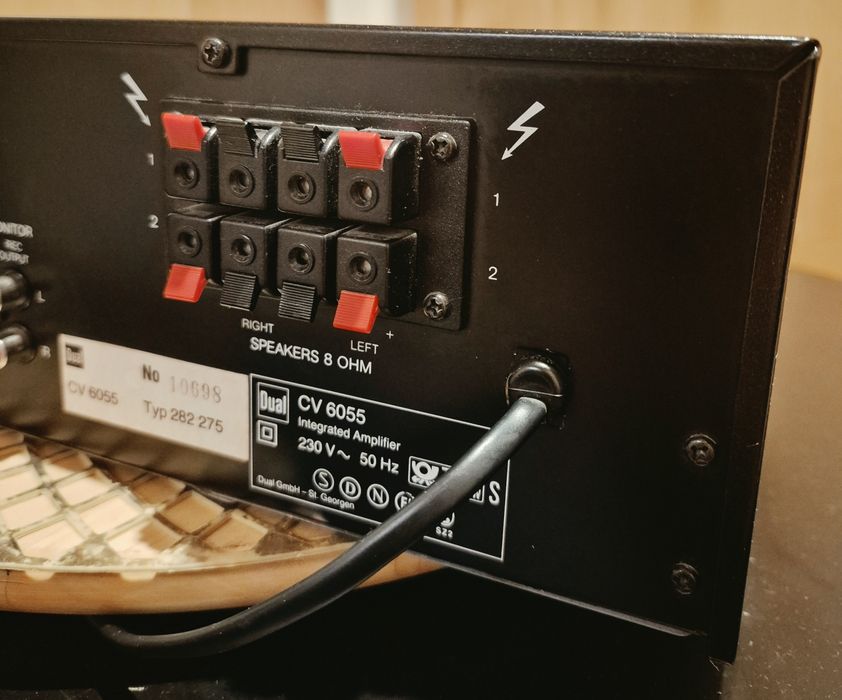 Wzmacniacz Dual CV 6055 klasa A