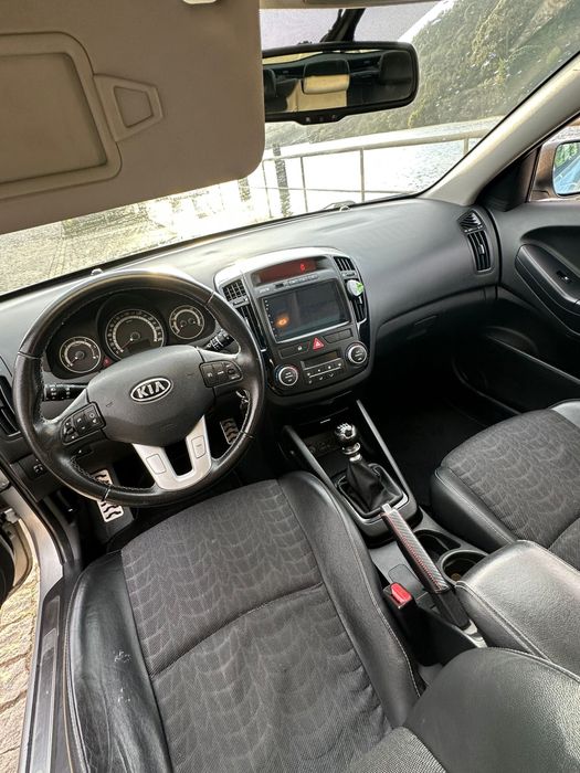 Kia ceed em excelente estado