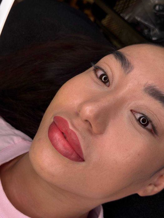 Microblading i makijaż permanentny  10 lat doświadczenia  Centrum