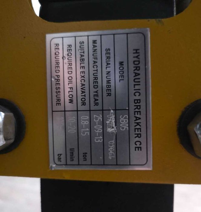 MARTELO HIDRÁULICO NOVO – 1.000 € (IVA incluído)