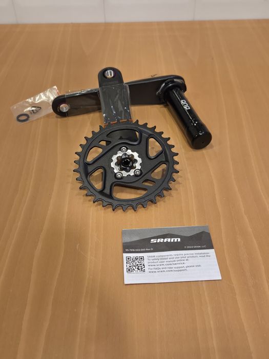 DESCENDANT Carbon DUB Crankset