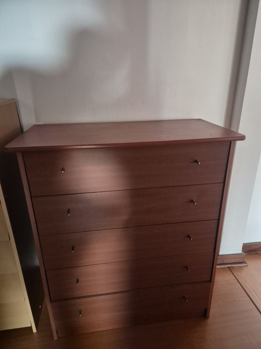 Cómoda de 5 gavetas