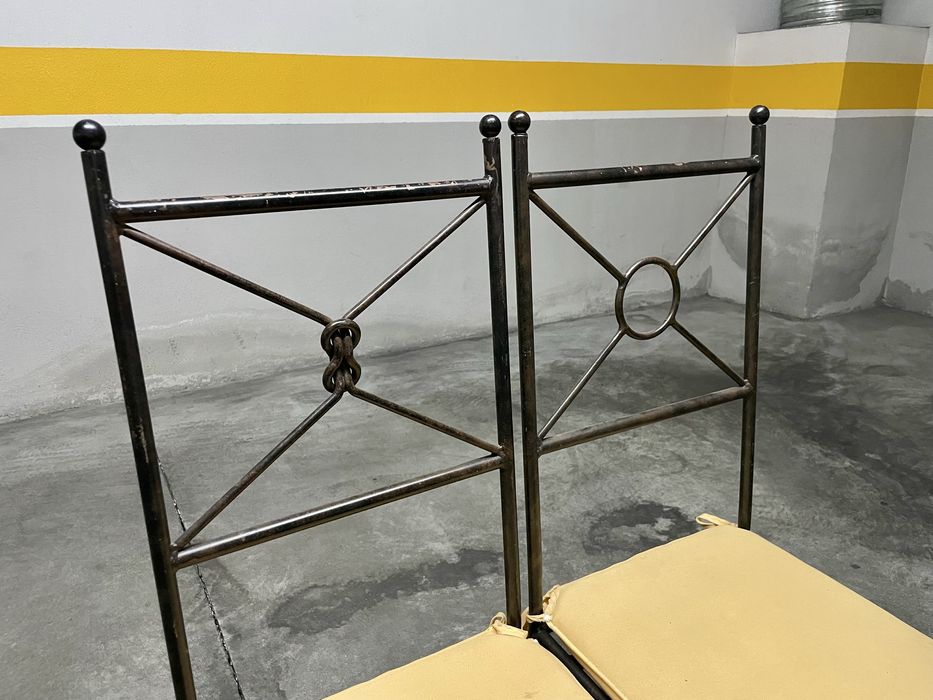 4 Cadeiras ferro forjado c/ almofada