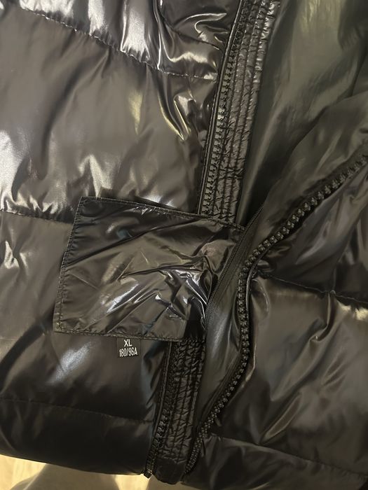 Куртка чоловіча на пуху в стилі Moncler, розмір L- XL, чорного кольору