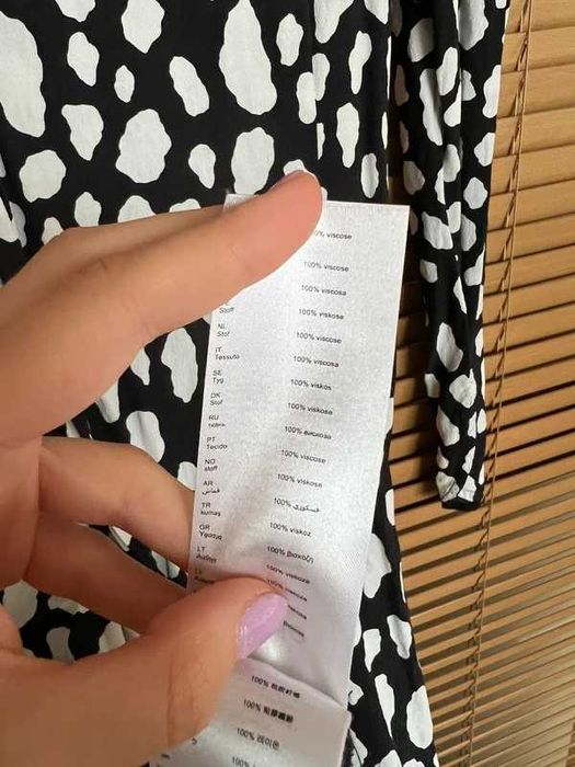 Sukienka Maje 100% wiskoza bufki elegancka XS 34 biało czarne cętki