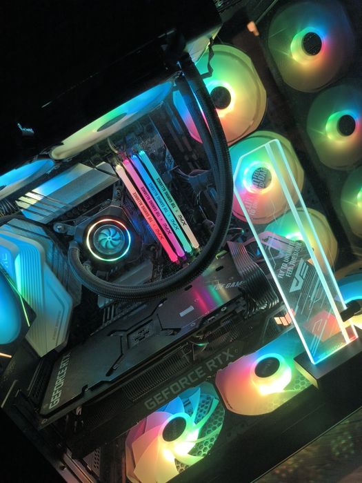 Vendo gráfica ASUS TUF 3070 Ti GAMING OC