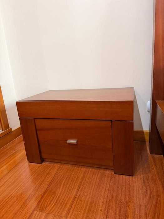 Conjunto de quarto (cerejeira) completo