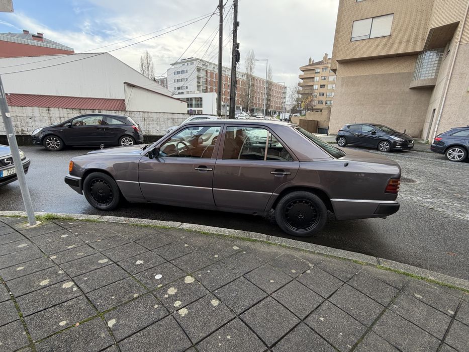 Mercedes   250D  w124 sportline