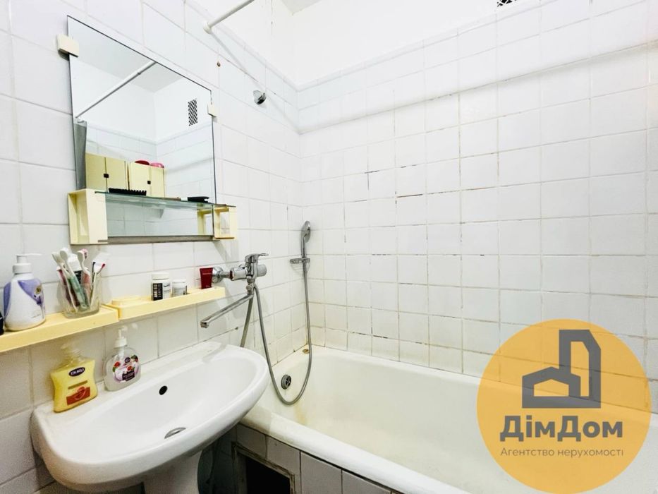 Оренда окремої кімнати біля метро Печерська, вул. Старонаводницька, 6