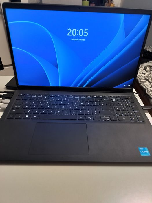 Laptop Dell vostro 15 3510