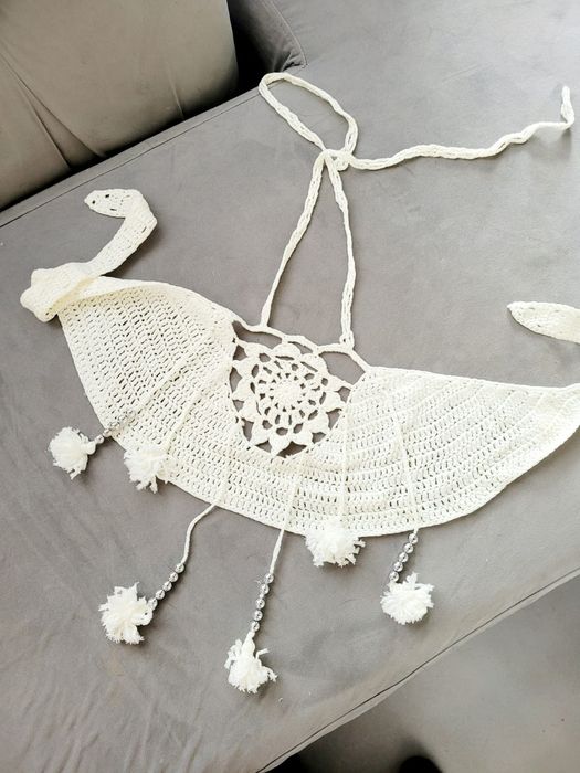 Nowy dziergany mesh crochet crop top wiązany boho Etno frędzle