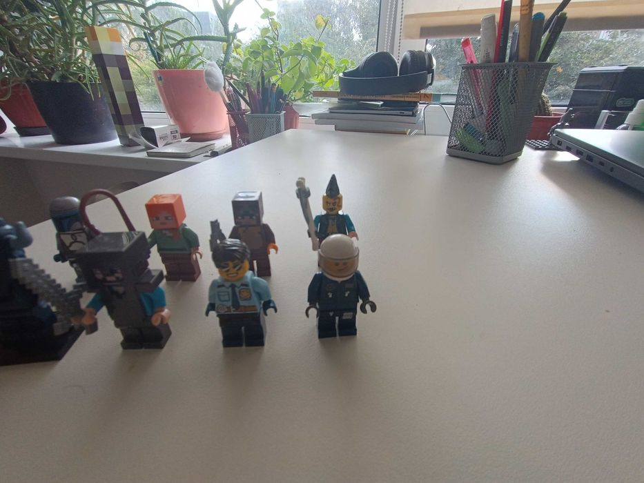Lego фігурки оригінал