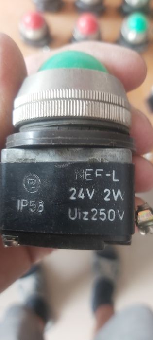 Sprzedam lampki sygnalizacyjne