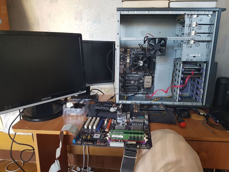 Нетбук HPmini Монитор View Sonic VA 1916w