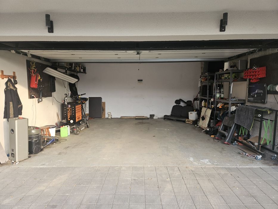 Garaż 30 m² na 2 auta | prąd | ocieplony | brama automatyczna | centru