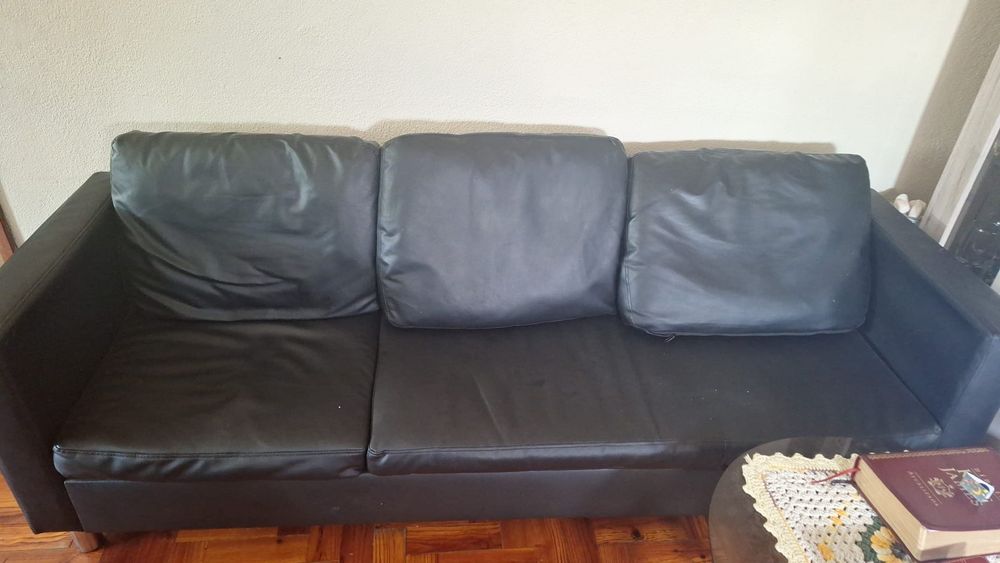 Sofa 3 lugares com puff