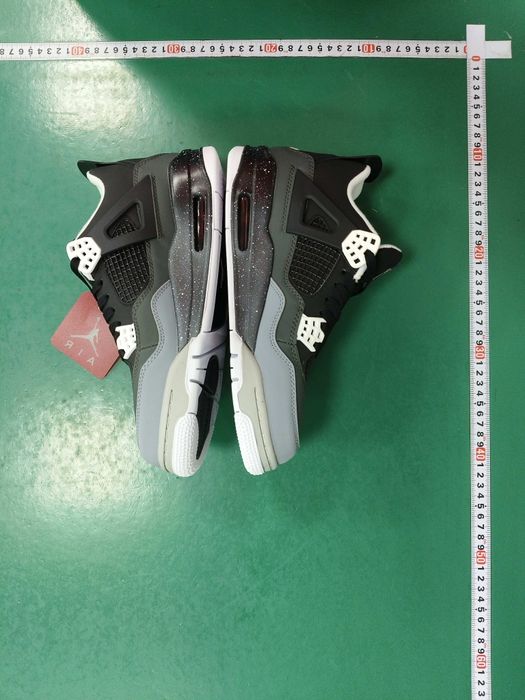 Air Jordan 4 Retro Fear