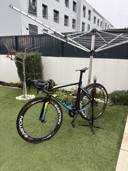 Vendo bicicleta Giant Propel Advanced  Quadro NOVO  Garantia Loja ATX