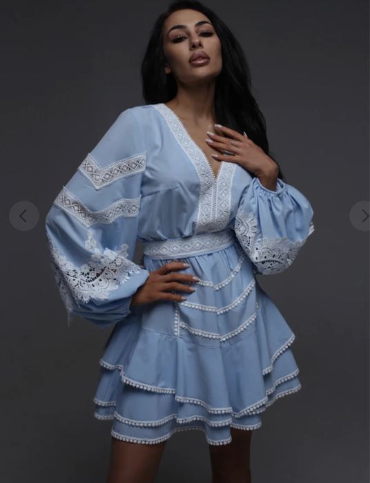 Сукня з V-вирізом Zuhvala український бренд вишиванка