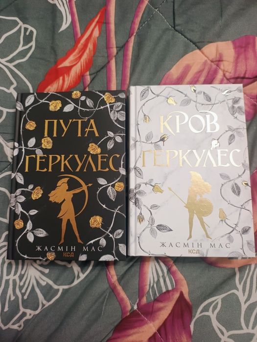 продам нові книги