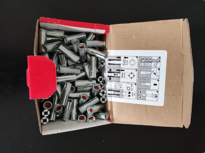 Bucha metálica expansiva de bater Hilti HKD-S M8x30 - caixas de 100 un