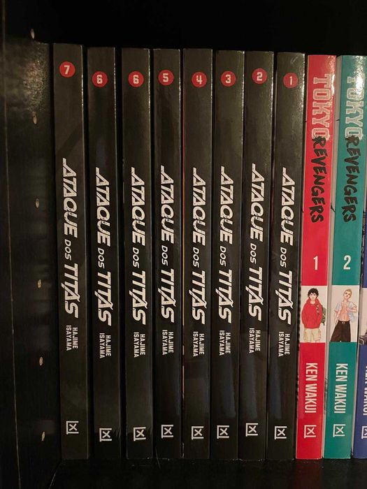 Mangá - Ataque dos Titãs