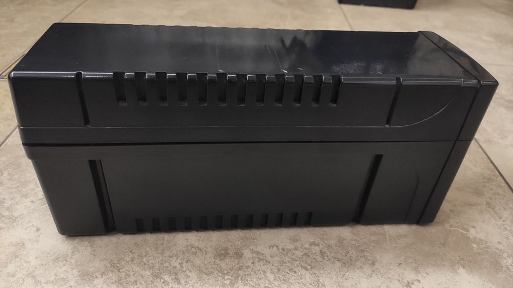 Безперебійне для комп'ютера та інших приладів BNT-800AP