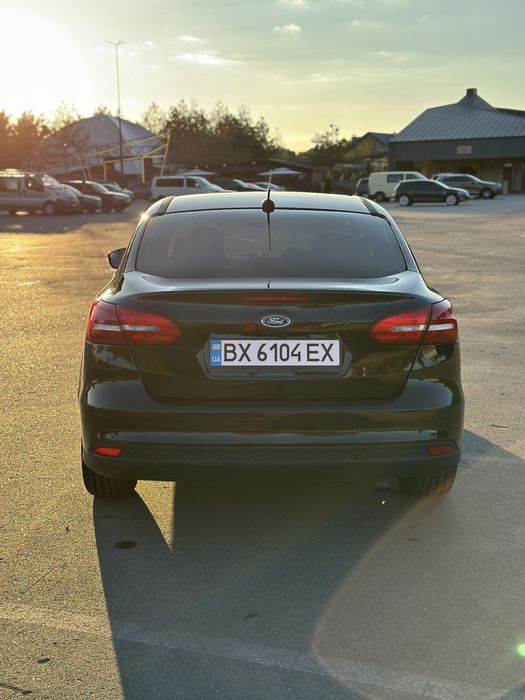 Ford Focus 2017 VIN 1FADP3F2XHL234122 фото оголошення 5 з 8